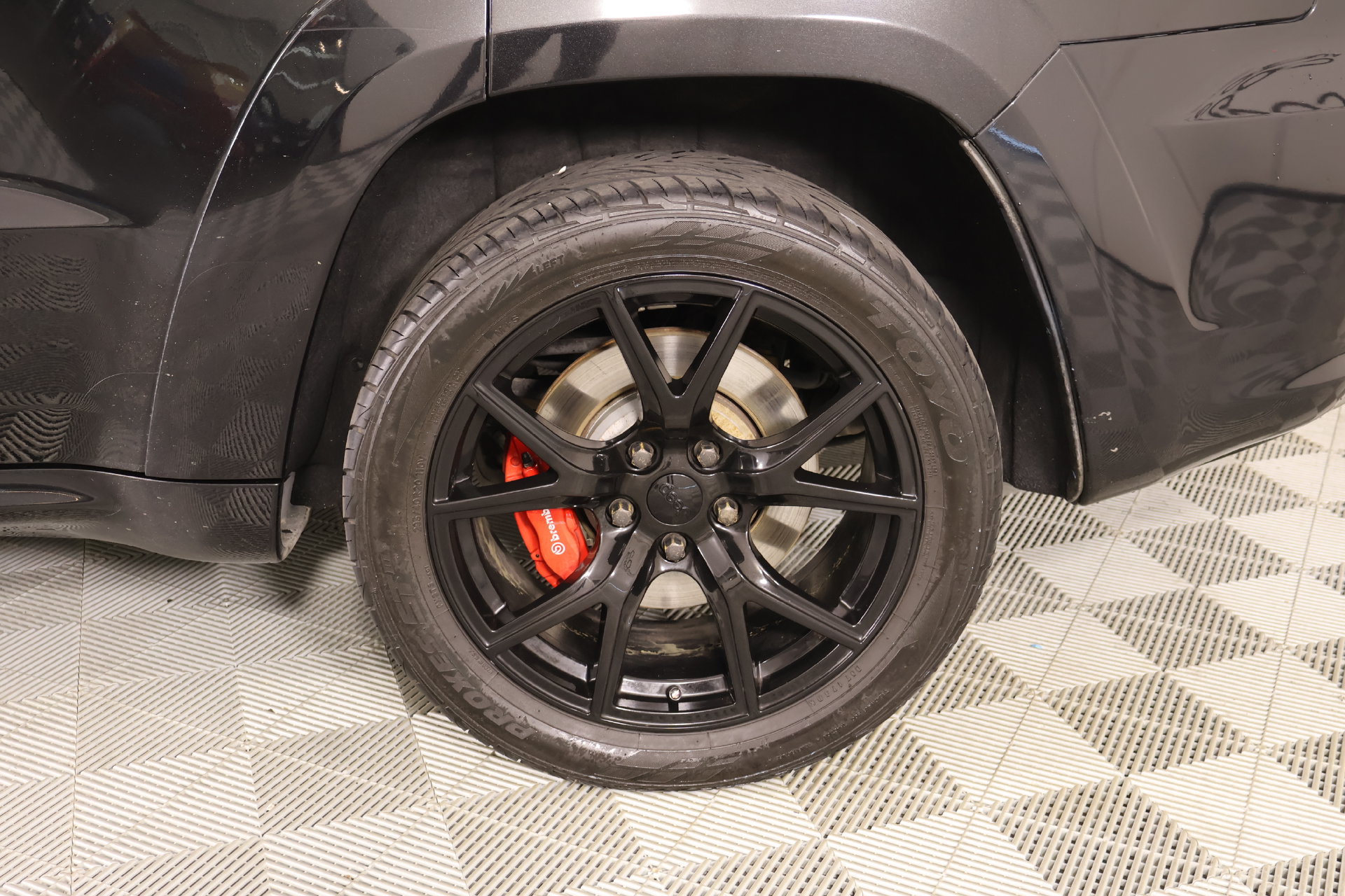 Used 2015 Jeep Grand Cherokee SRT w/ Luxury Group II AWD/4WD image 20