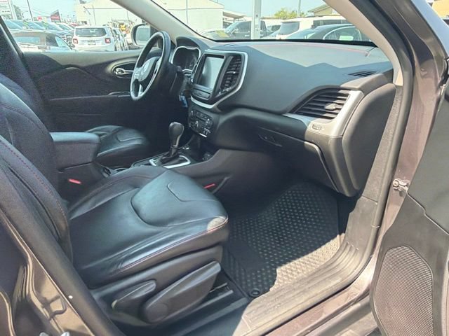 Used 2014 Jeep Cherokee Trailhawk w/ Leather Interior Group AWD/4WD image 8