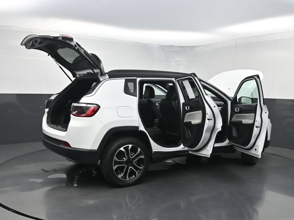 Used 2023 Jeep Compass Limited AWD/4WD image 37