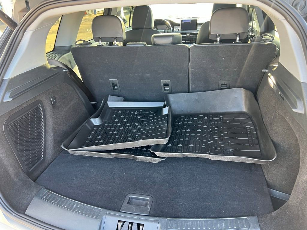 Used 2022 Lincoln Corsair AWD w/ Premium Package image 16