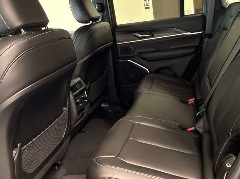 New 2026 Jeep Grand Cherokee Limited AWD/4WD image 22