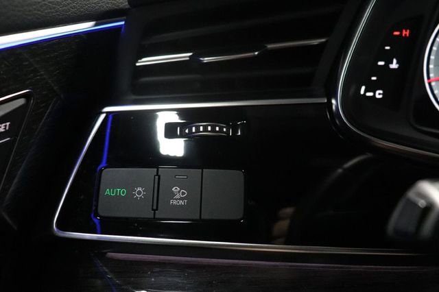 Used 2021 Audi Q8 Premium Plus w/ Premium Plus Package image 28