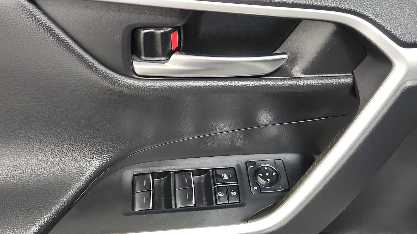 Used 2024 Toyota RAV4 Adventure AWD/4WD image 15