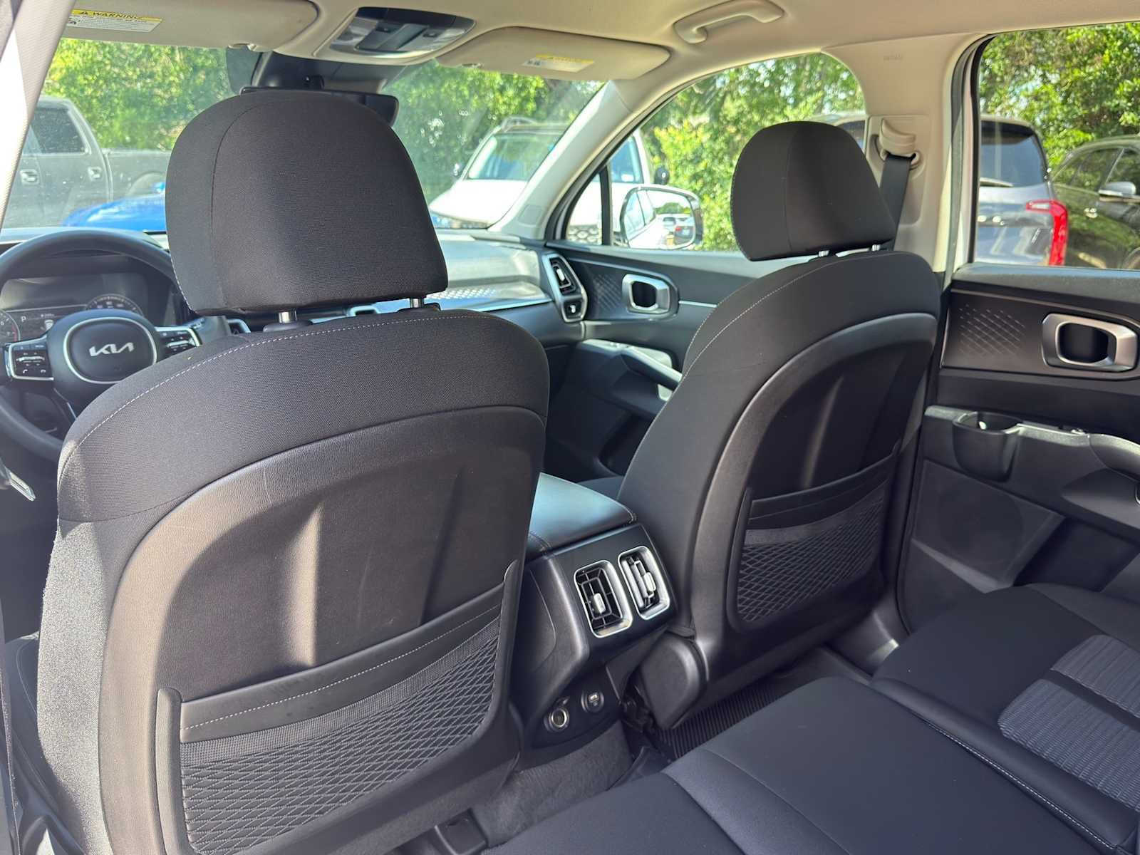 Certified 2023 Kia Sorento LX FWD image 30