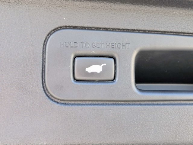 Used 2024 Honda Pilot Touring image 12