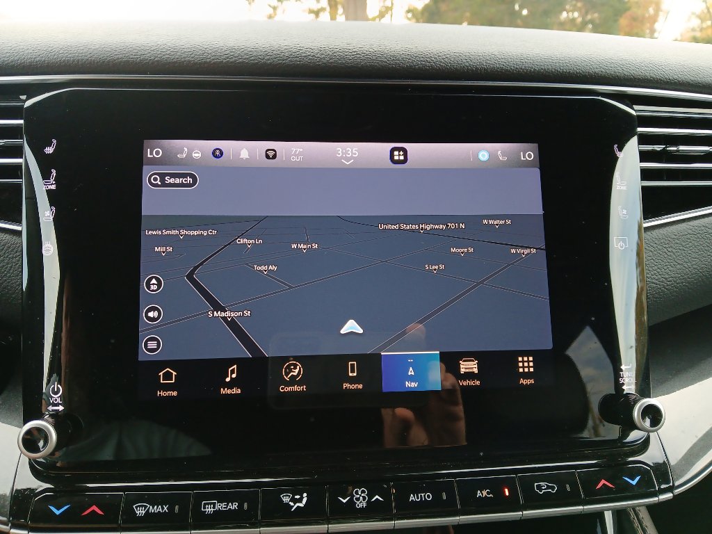 Used 2024 Jeep Wagoneer L Base image 43