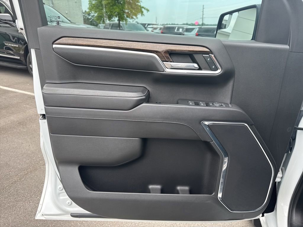 Used 2023 GMC Sierra 1500 Elevation AWD/4WD image 10