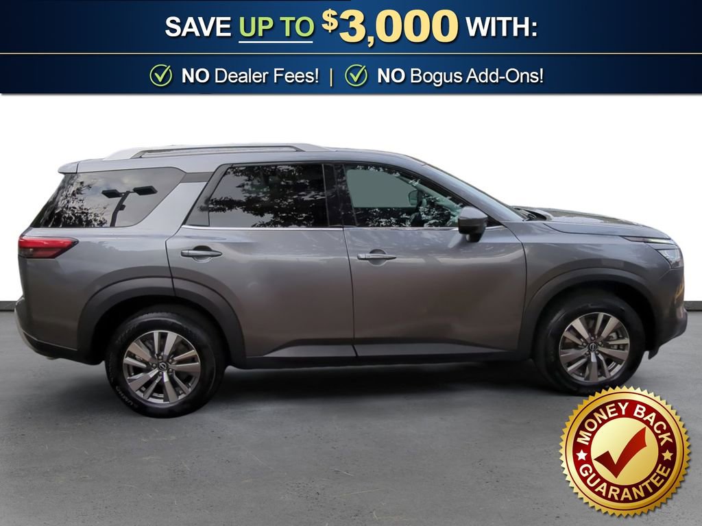 Used 2025 Nissan Pathfinder SL image 8