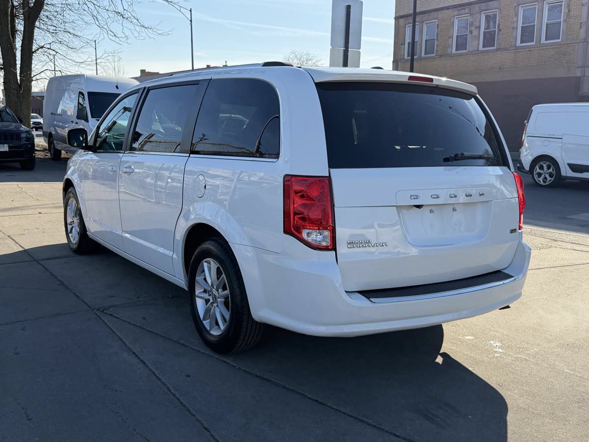 Used 2019 Dodge Grand Caravan SXT FWD image 7