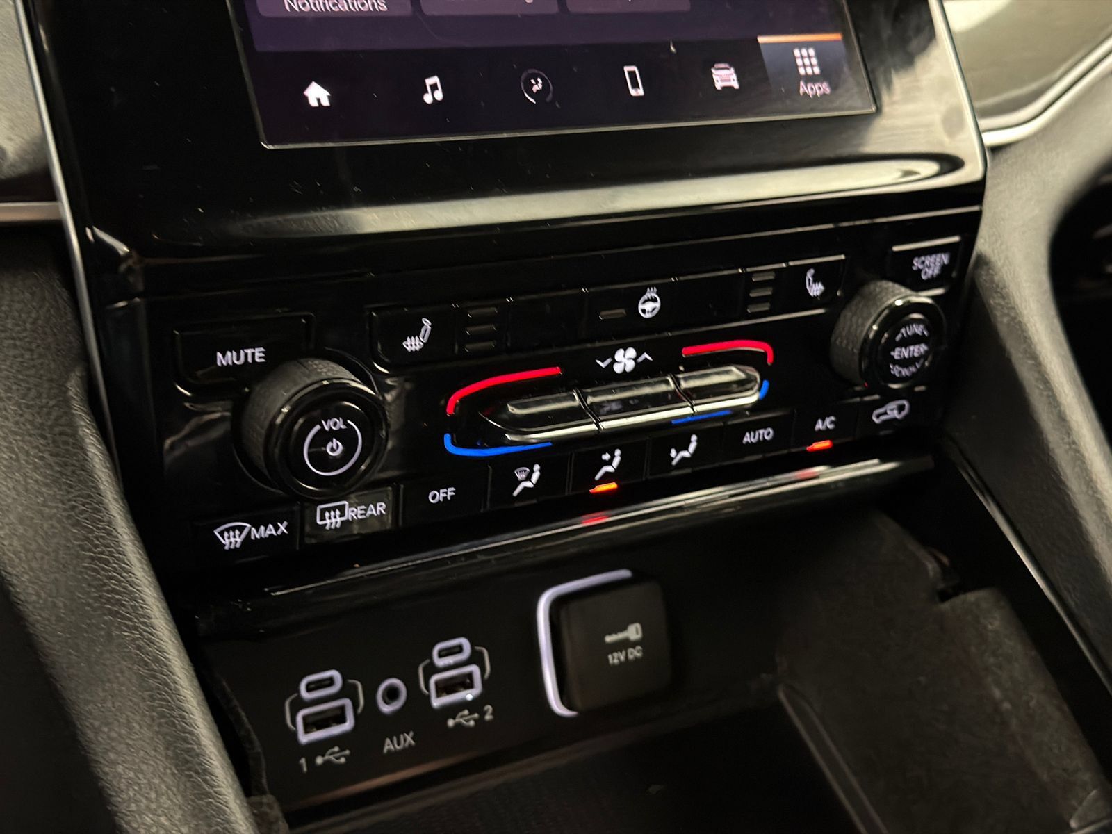 Used 2021 Jeep Grand Cherokee L Laredo AWD/4WD image 29