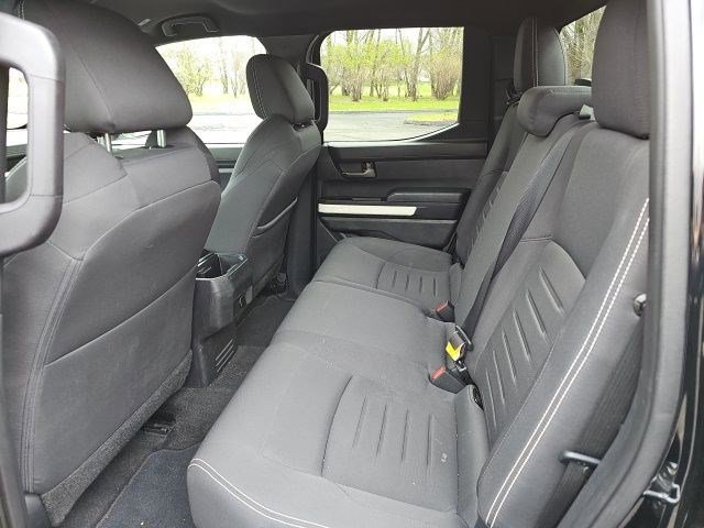 Used 2024 Toyota Tacoma TRD Off-Road AWD/4WD image 18