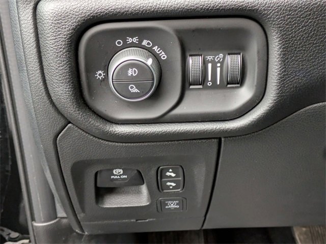 New 2026 RAM 1500 4x4 Crew Cab image 13
