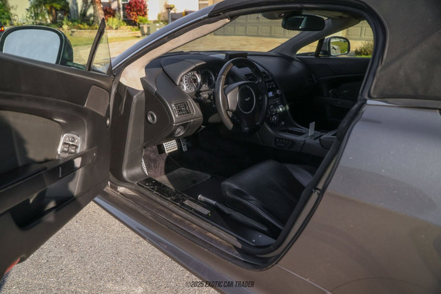 Used 2012 Aston Martin V8 Vantage Roadster image 33