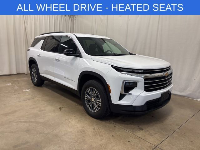 Used 2025 Chevrolet Traverse LT