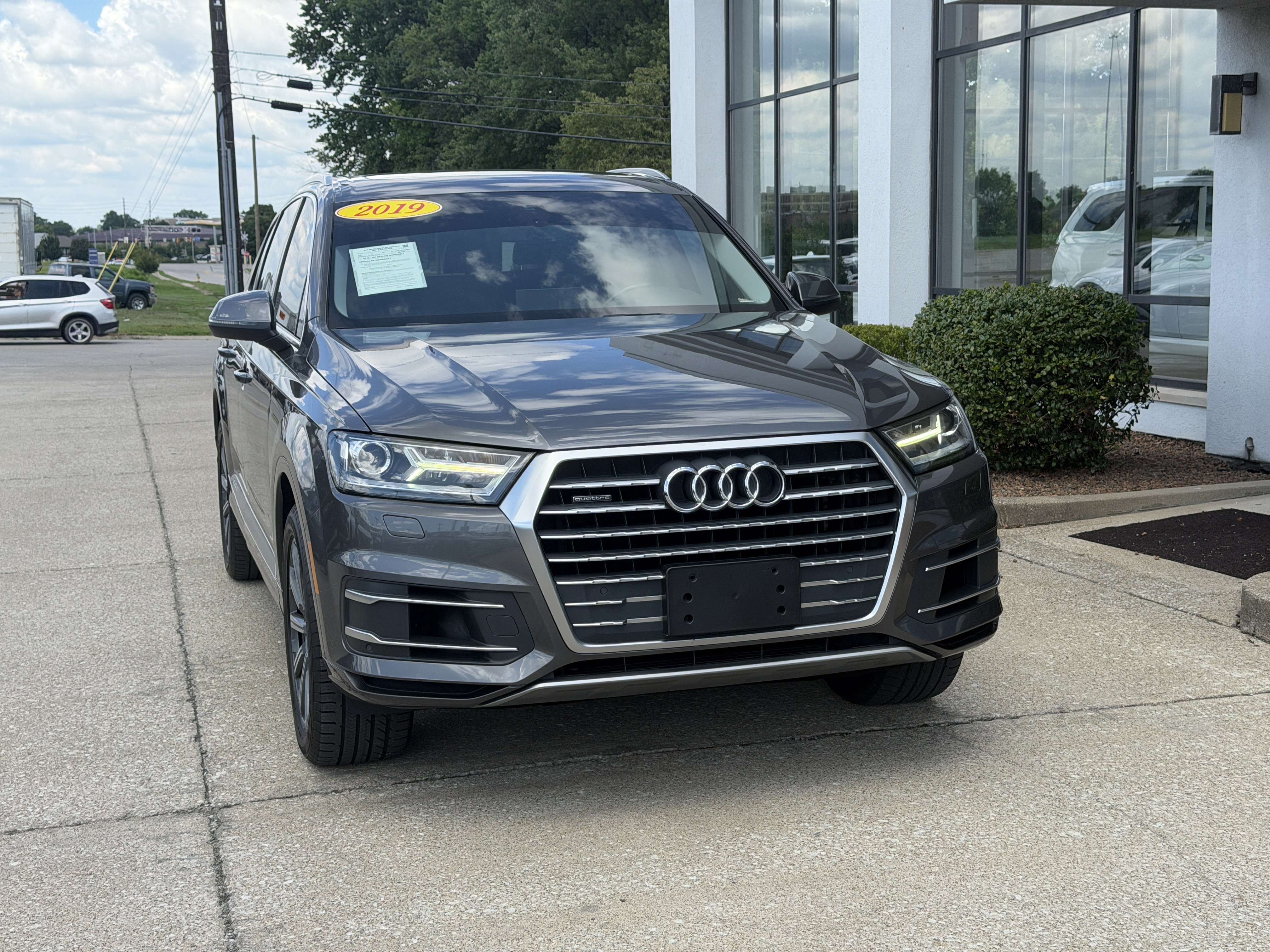 Used 2019 Audi Q7 3.0T Premium w/ Convenience Package AWD/4WD image 17
