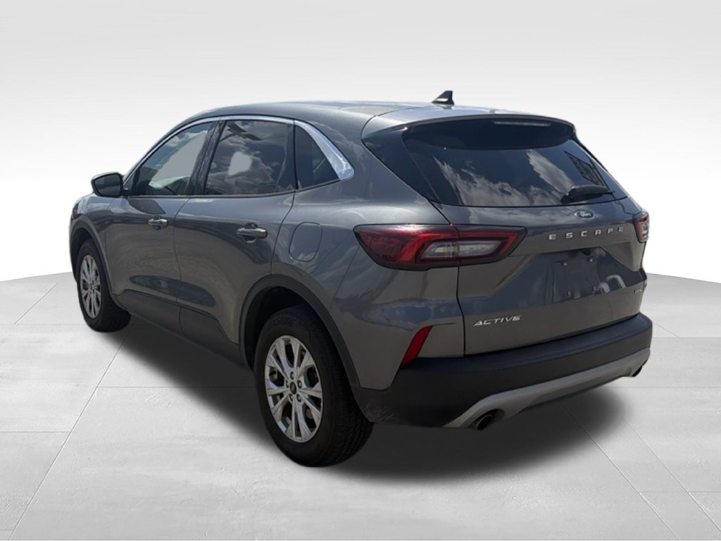 Used 2024 Ford Escape Active AWD/4WD image 4