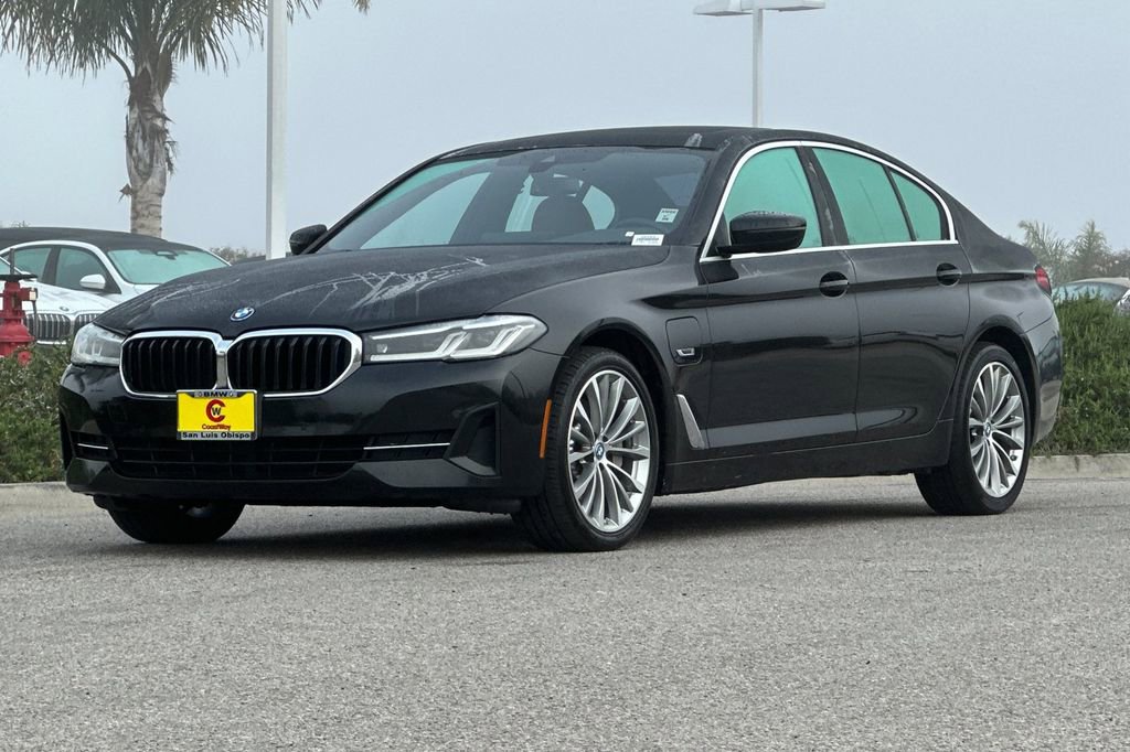 Used 2023 BMW 530e w/ Convenience Package image 7