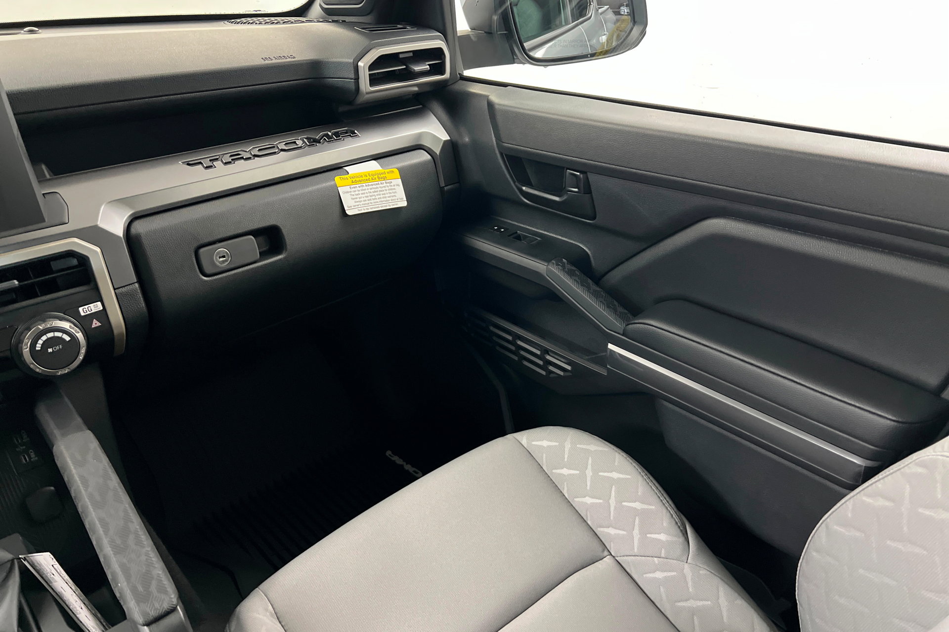 New 2026 Toyota Tacoma SR5 AWD/4WD image 10