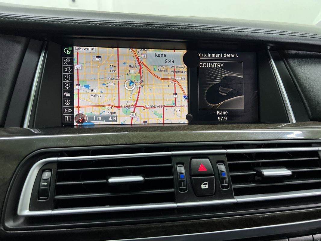 Used 2015 BMW 750i image 22