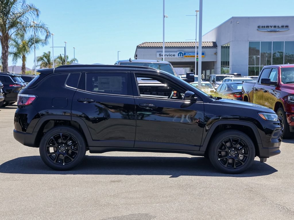 New 2026 Jeep Compass Latitude AWD/4WD image 3