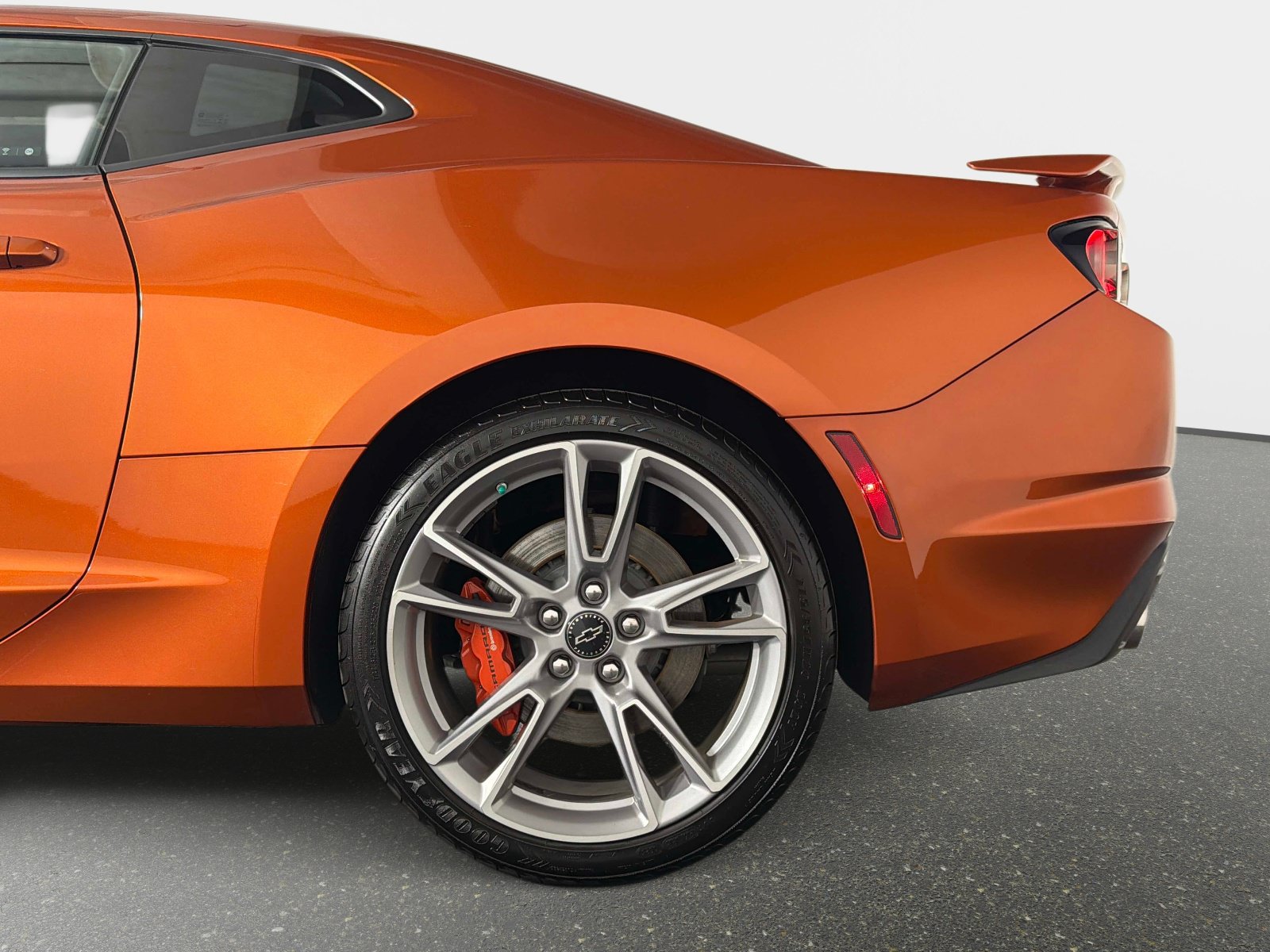 Used 2023 Chevrolet Camaro SS RWD image 13