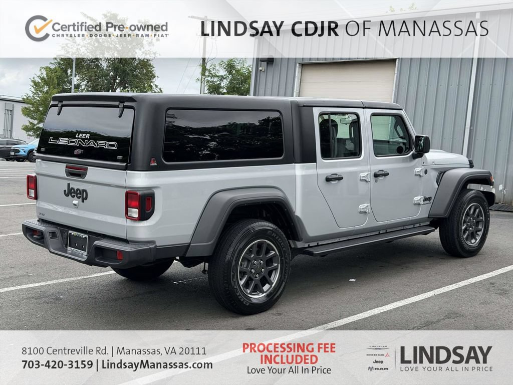 Certified 2024 Jeep Gladiator Sport AWD/4WD image 9