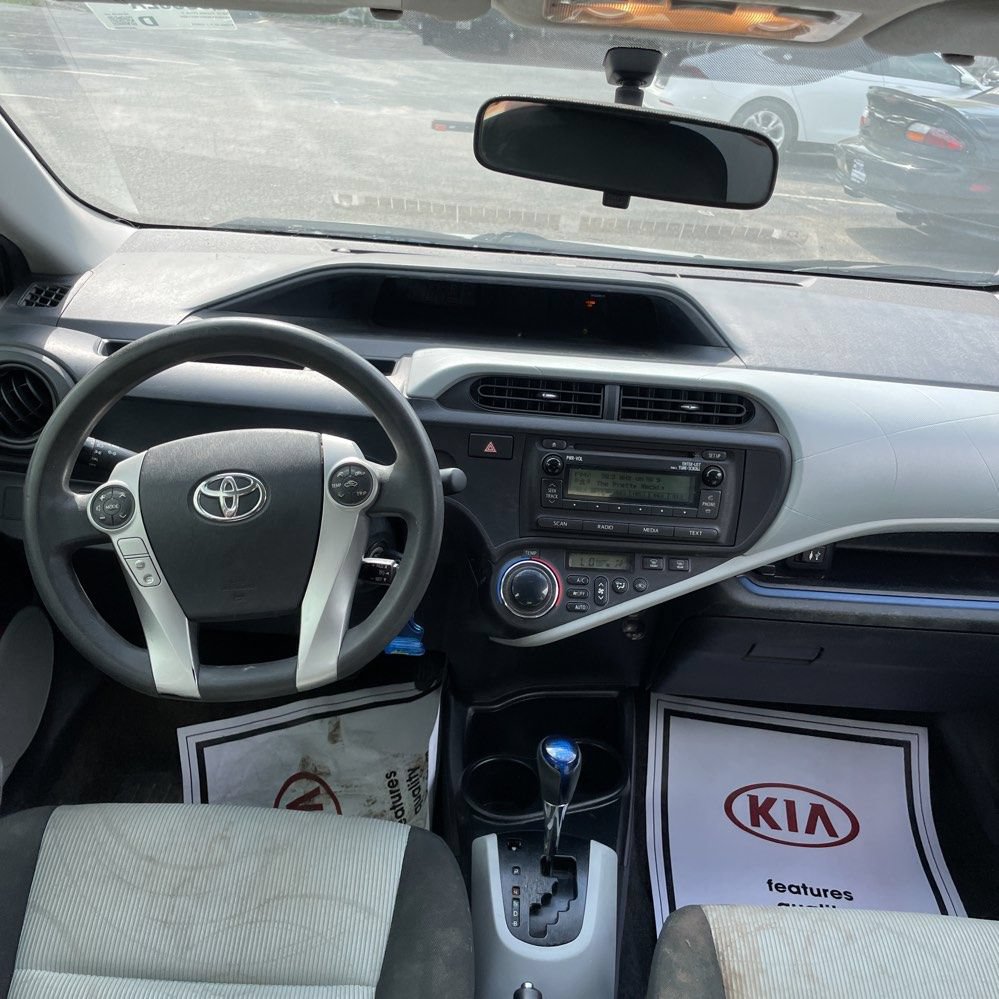 Used 2012 Toyota Prius C Two FWD image 4