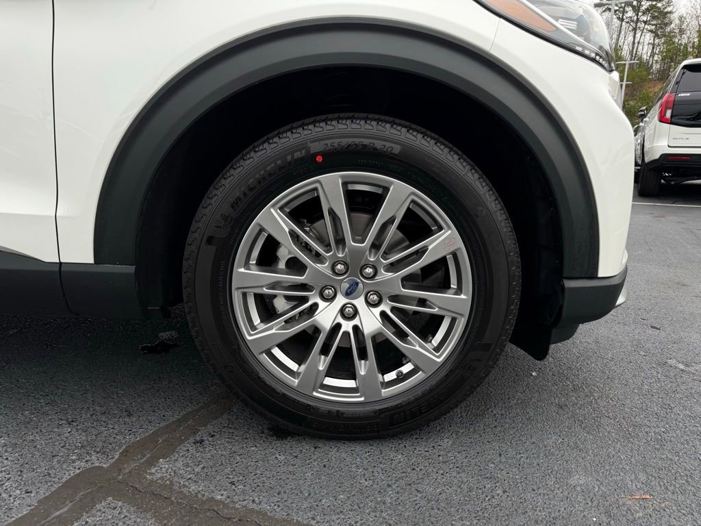 New 2026 Ford Explorer Platinum RWD image 34