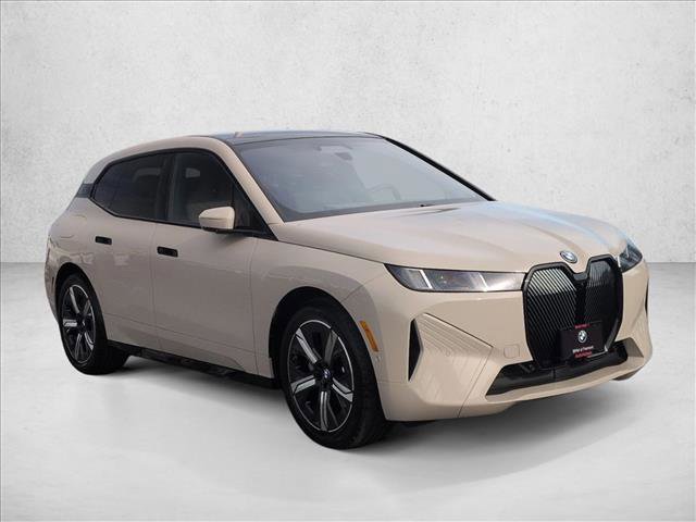 Used 2026 BMW iX xDrive60 image 3