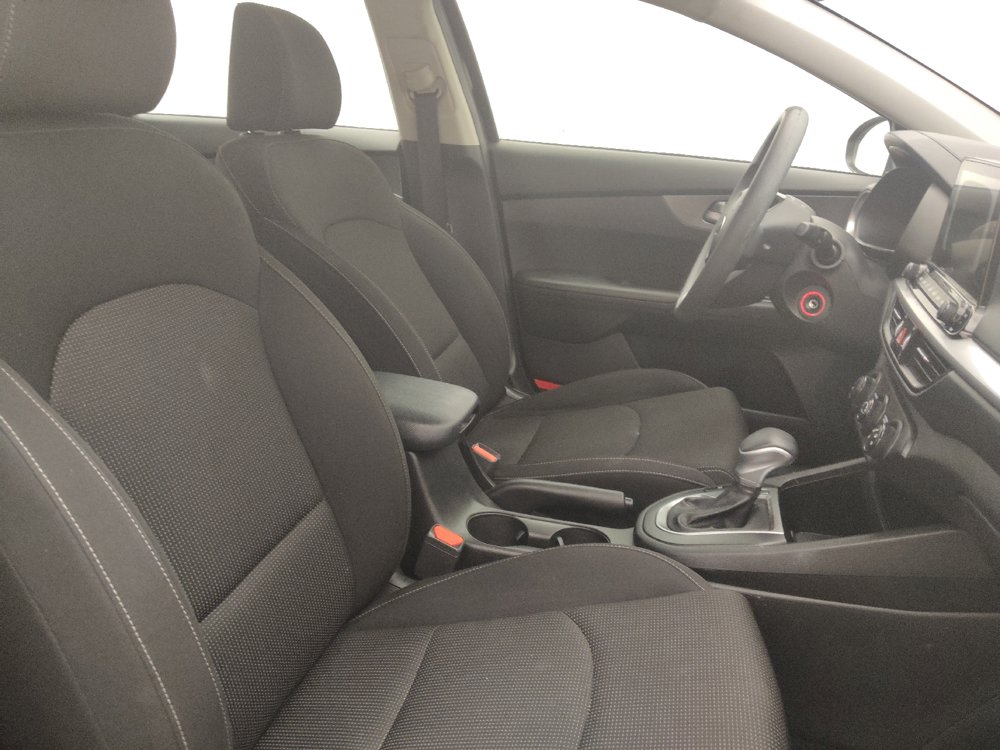 Used 2020 Kia Forte LXS FWD image 21