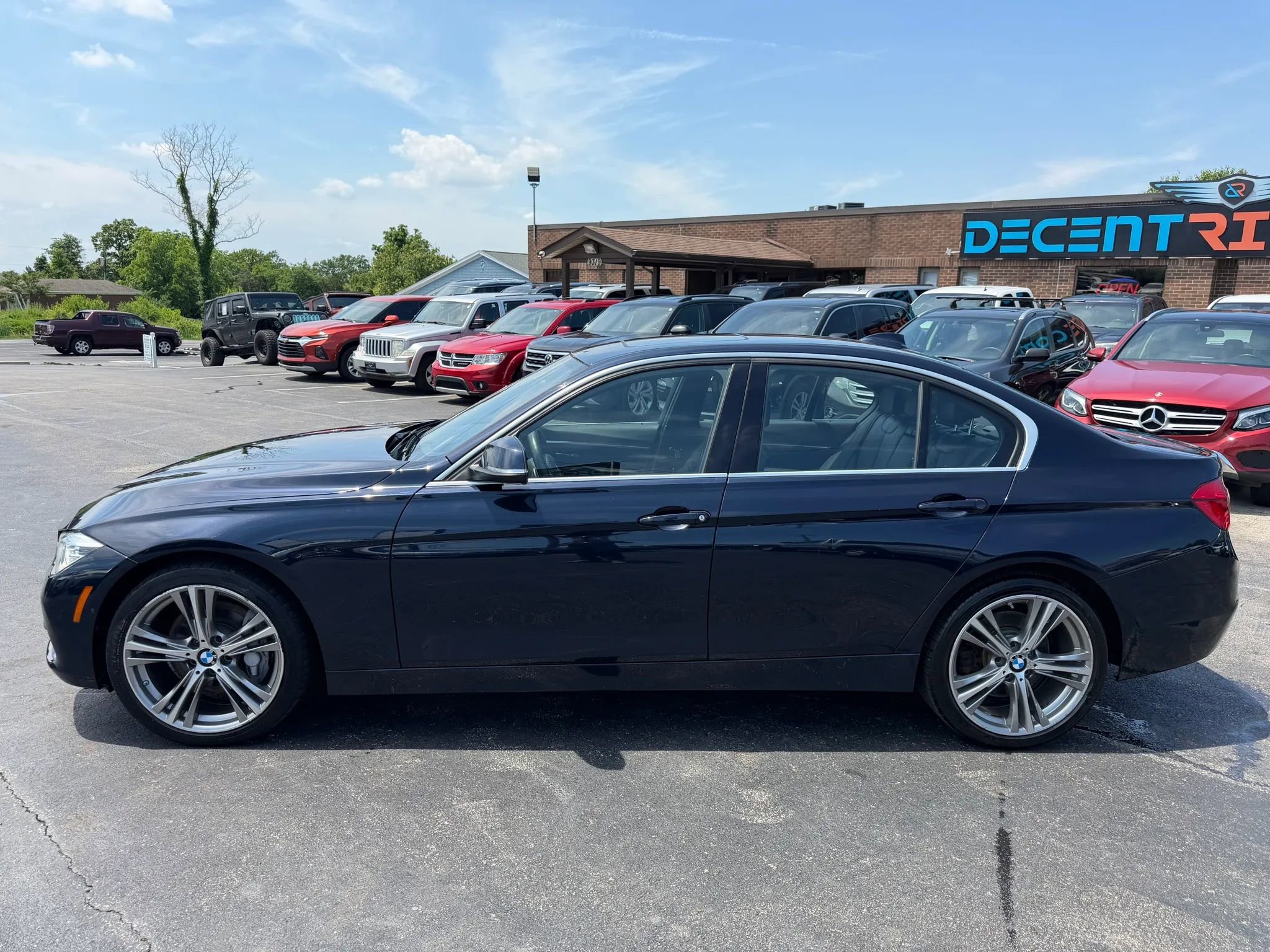 Used 2017 BMW 340i xDrive Sedan AWD/4WD image 6