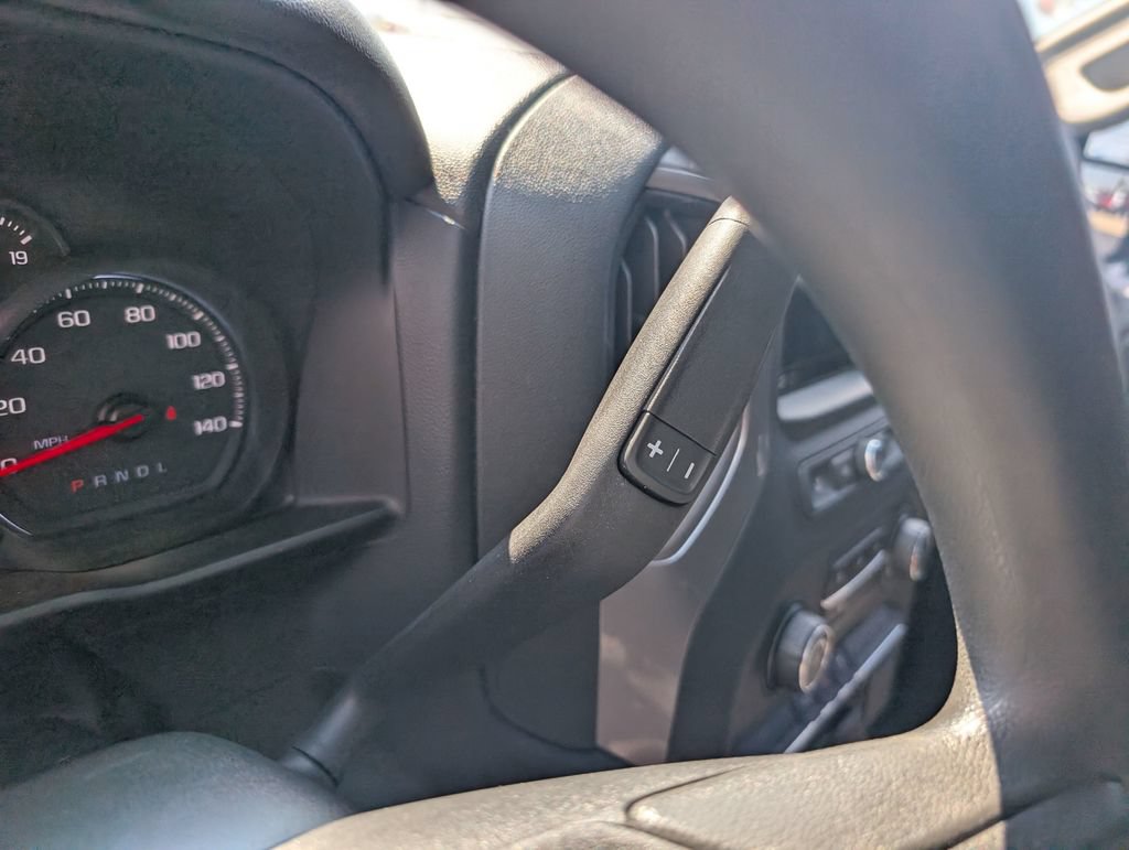 Used 2019 Chevrolet Silverado 1500 Custom w/ Custom Convenience Package AWD/4WD image 18