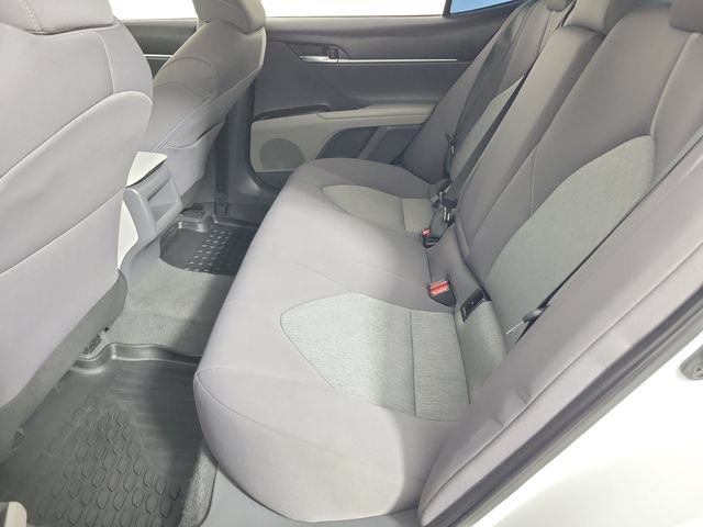 Used 2022 Toyota Camry LE FWD image 12