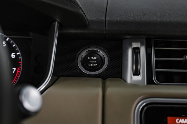 Used 2020 Land Rover Range Rover HSE AWD/4WD image 19