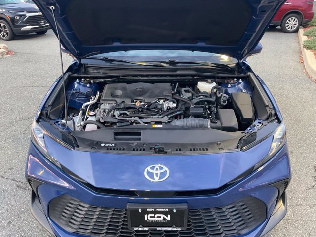 Used 2025 Toyota Camry SE FWD image 21