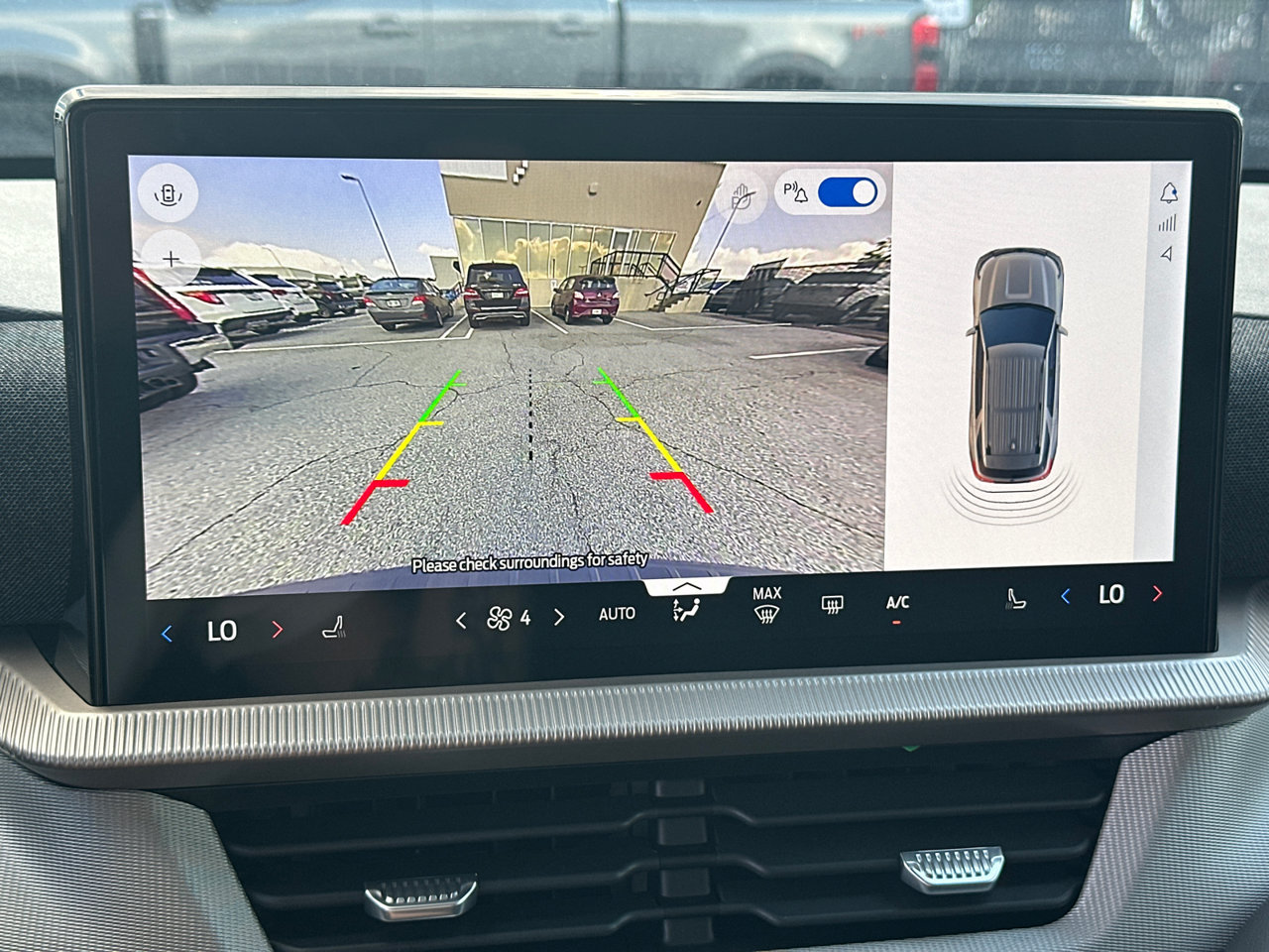 New 2026 Ford Explorer Active RWD image 30