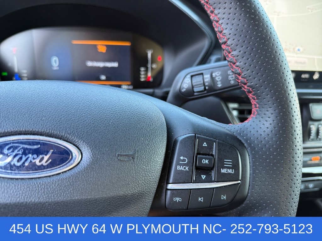Used 2023 Ford Escape ST-Line w/ Tech Pack #1 AWD/4WD image 23