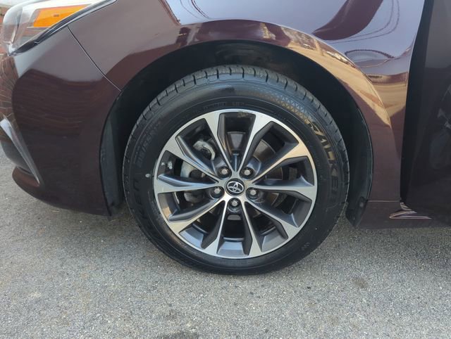 Used 2018 Toyota Avalon XLE Premium w/ Carpet Mat Package image 30