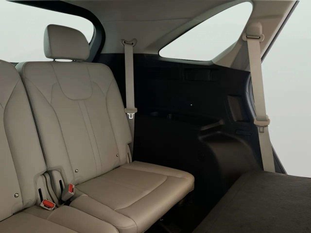 Used 2025 Kia Sorento S AWD/4WD image 9