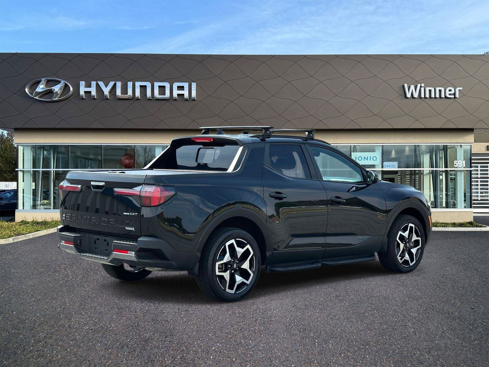 Certified 2024 Hyundai Santa Cruz Limited AWD/4WD image 5