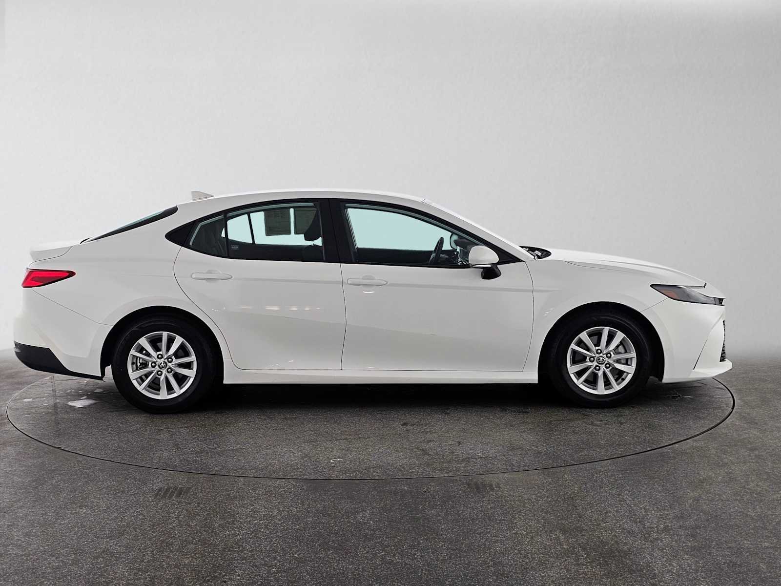 Used 2025 Toyota Camry LE FWD image 2