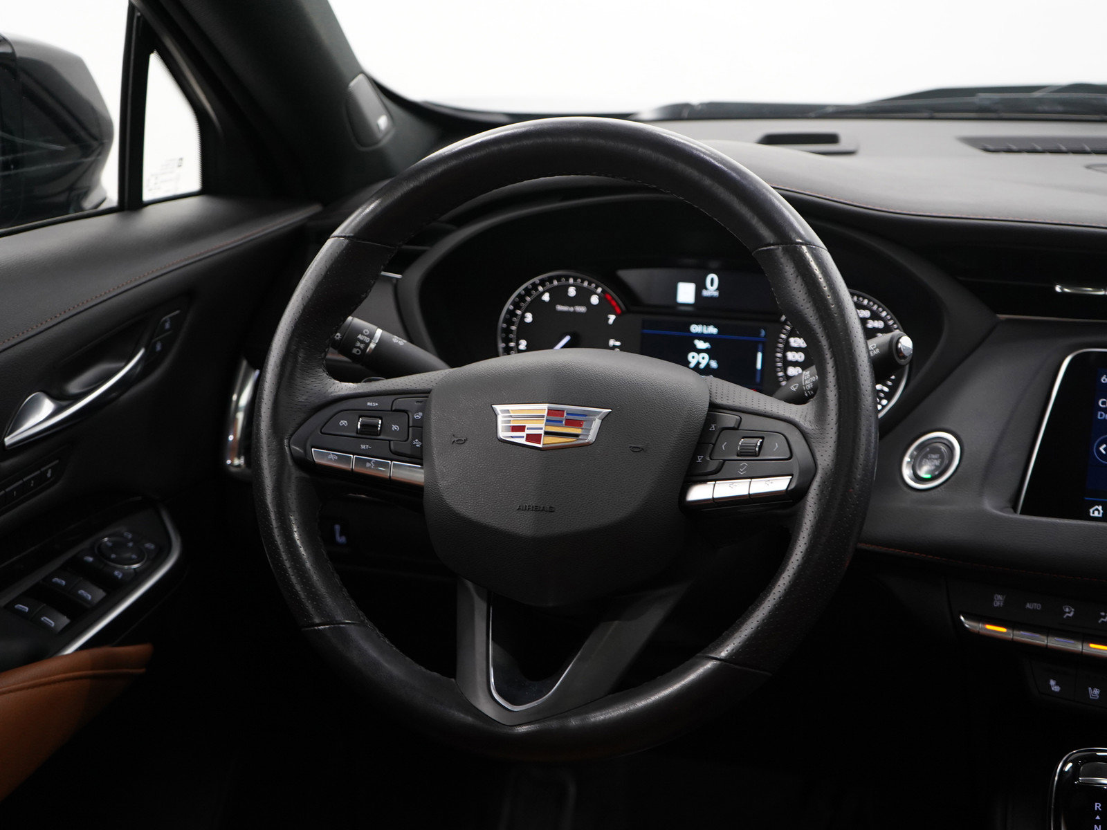 Used 2023 Cadillac XT4 Sport image 14