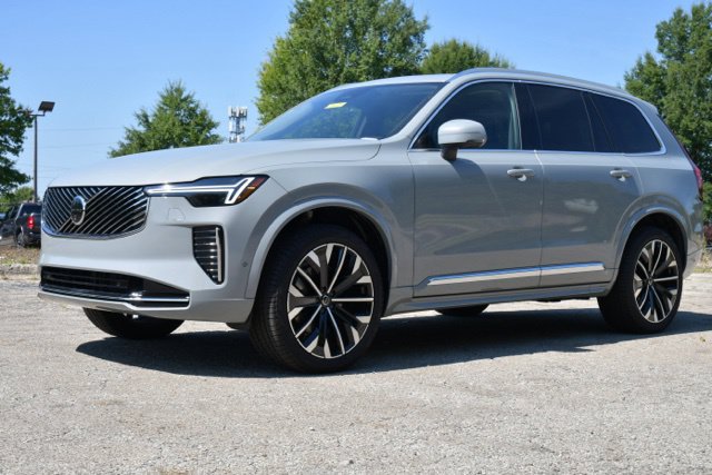 New 2026 Volvo XC90 B6 Plus w/ Protection Package Premier AWD/4WD image 3