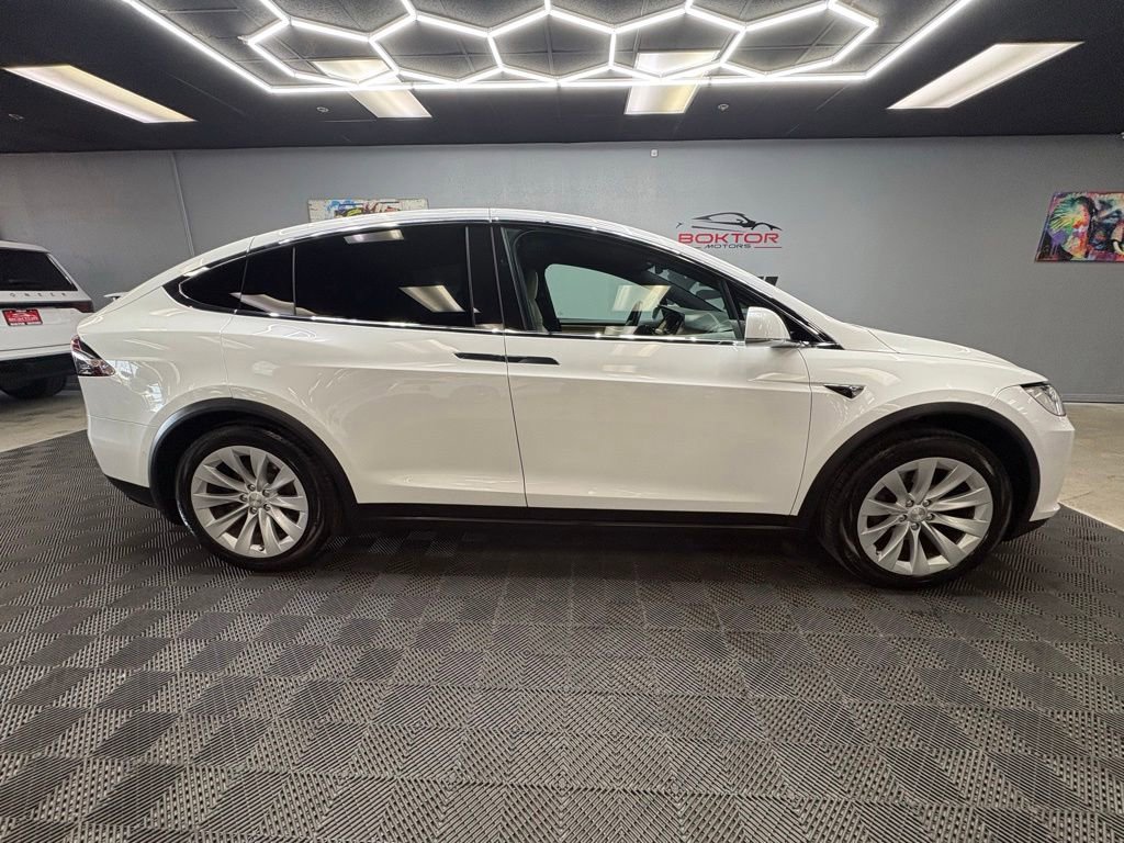Used 2020 Tesla Model X Long Range AWD/4WD image 14