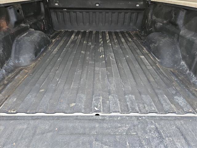 Used 2015 Chevrolet Silverado 1500 LT RWD image 6