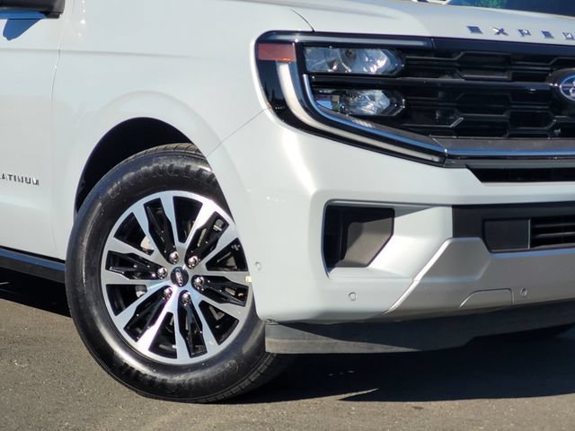 Used 2025 Ford Expedition Platinum AWD/4WD image 9