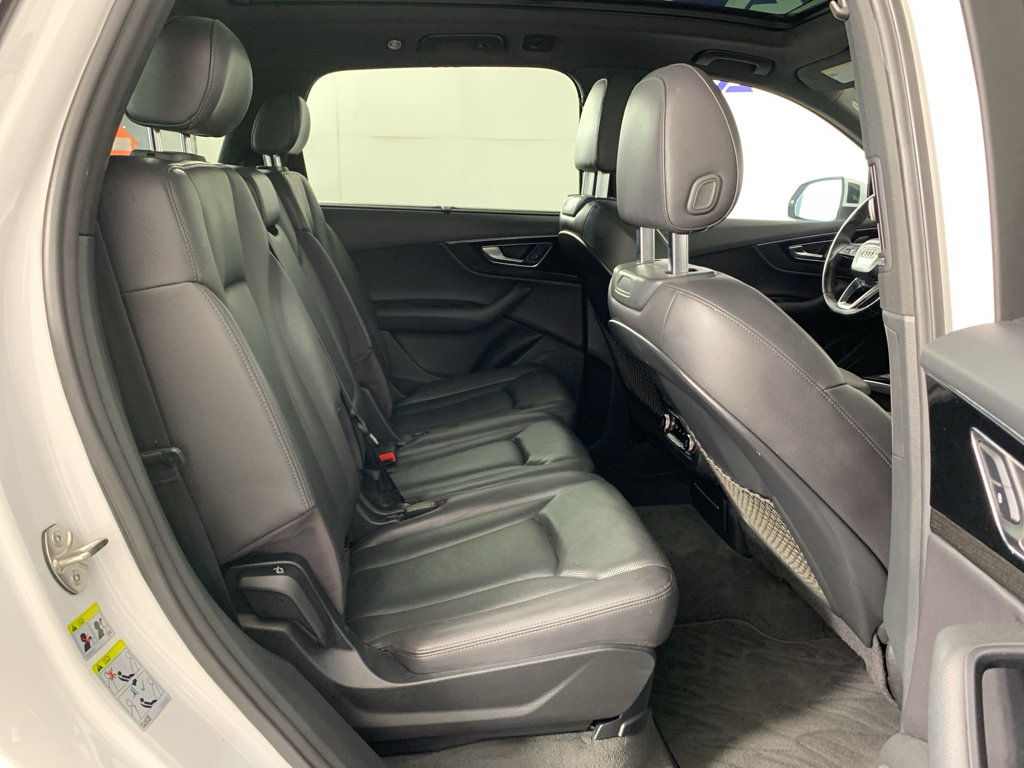 Used 2017 Audi Q7 3.0T Premium Plus w/ Premium Plus Package AWD/4WD image 38