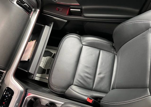 Used 2025 Ford Expedition Max Platinum image 40