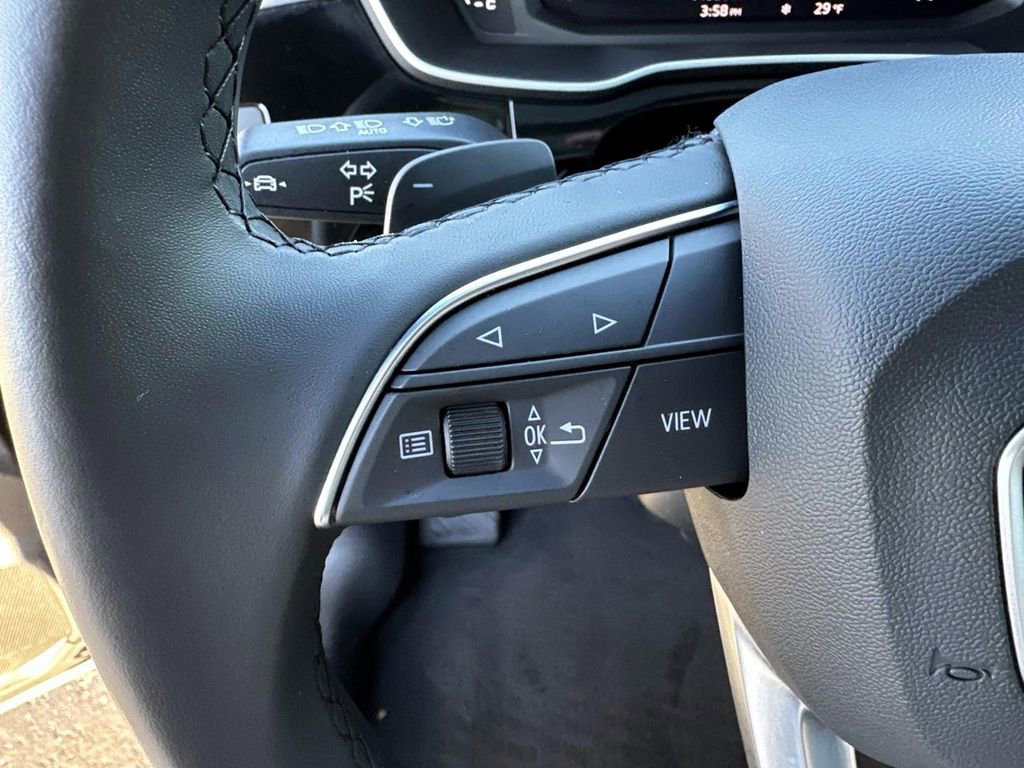 Used 2024 Audi Q3 2.0T Premium Plus w/ Premium Plus Package image 18