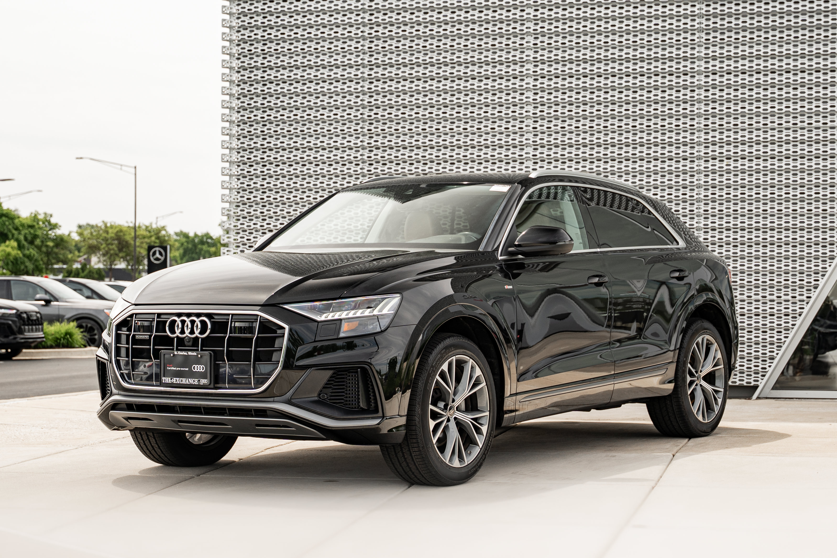 Certified 2023 Audi Q8 Premium Plus AWD/4WD image 7